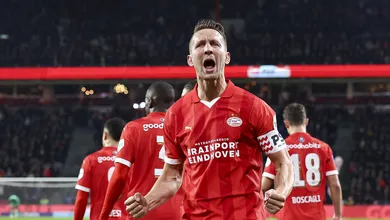 &lsquo;Sou a minha melhor vers&atilde;o&rsquo;: no PSV, Luuk de Jong recha&ccedil;a r&oacute;tulo de flopado na Premier League