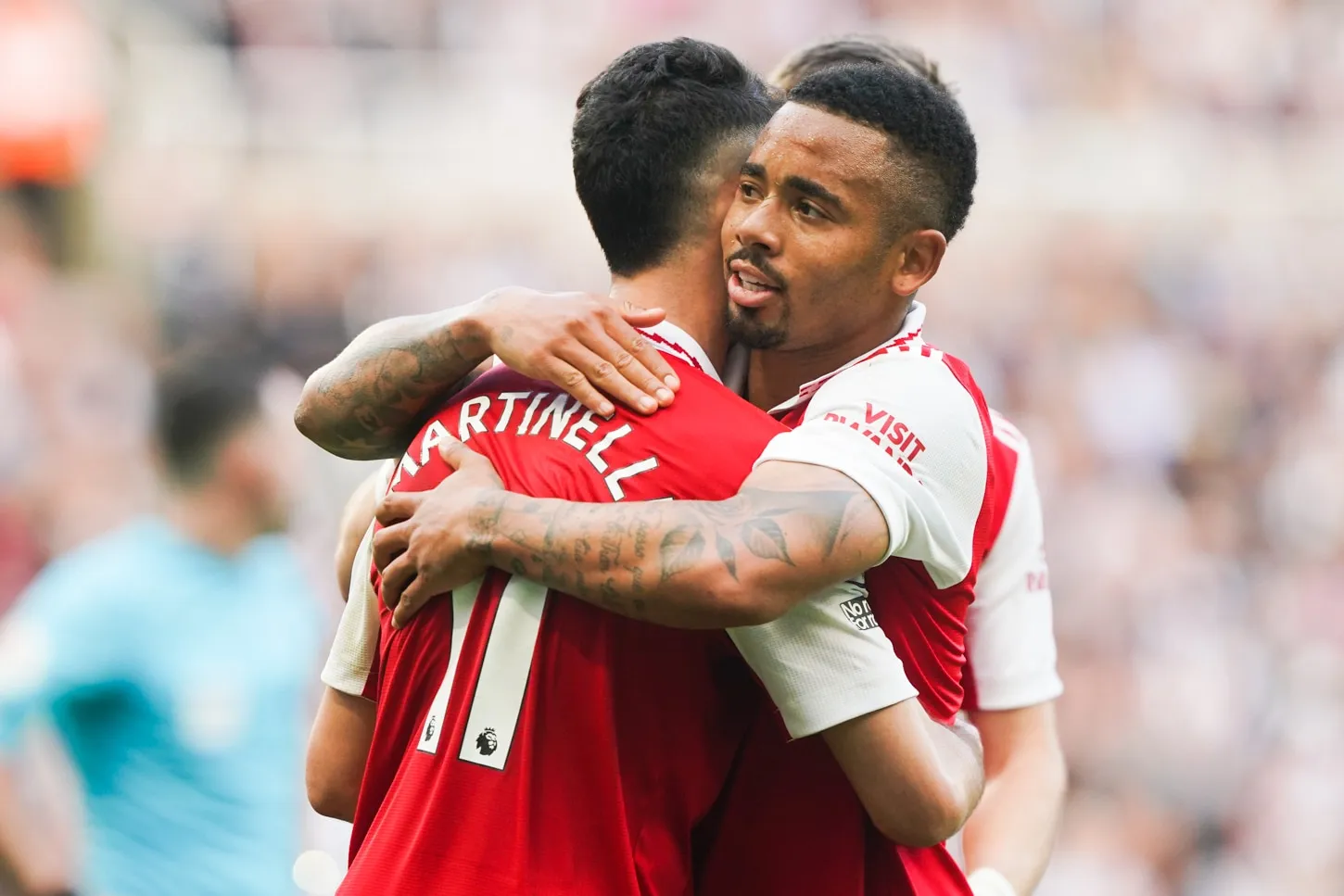 &lsquo;&Eacute; uma tortura&rsquo;: torcida do Arsenal detona brasileiro ap&oacute;s empate com o Everton