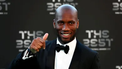 Drogba t&eacute;cnico? O atacante, agora aposentado, diz que pensa na op&ccedil;&atilde;o