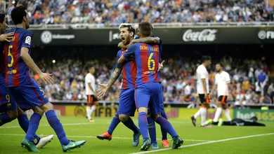 Precis&atilde;o de Messi no &uacute;ltimo minuto leva Barcelona a bater Valencia em joga&ccedil;o no Mestalla