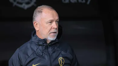 Apesar do empate, Mano Menezes valoriza comportamento do Corinthians em campo