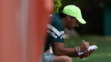 Suspens&otilde;es colocam esquema que ressuscitou o Palmeiras em risco, e Abel vai ter de ser criativo