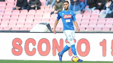 Ap&oacute;s 402 dias sem atuar, Ghoulam voltou ao Napoli oferecendo duas assist&ecirc;ncias