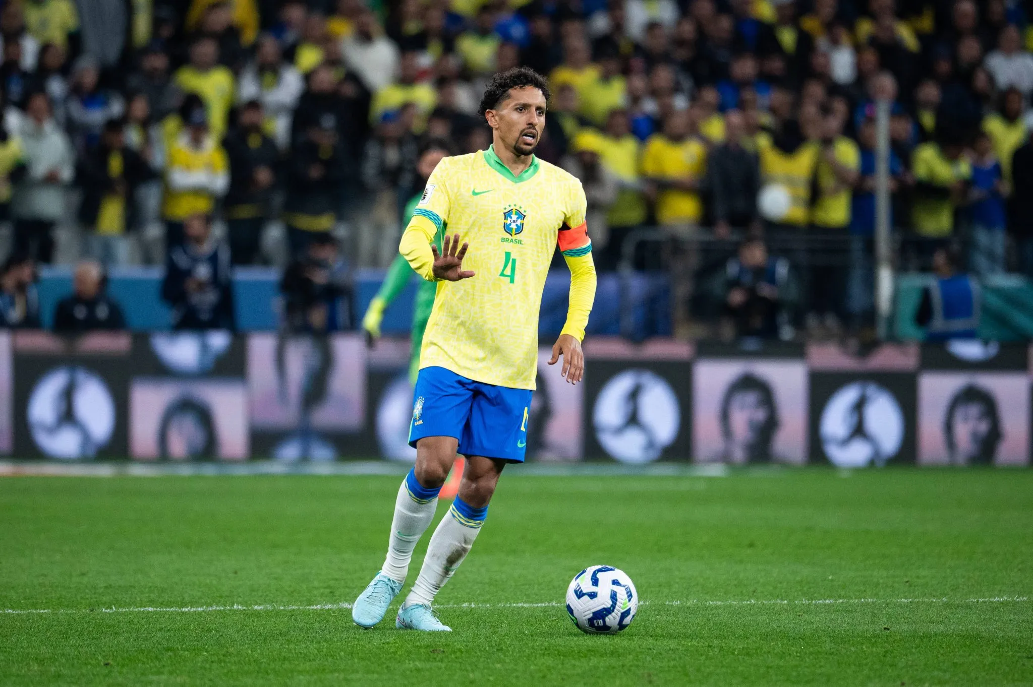 Marquinhos em a&ccedil;&atilde;o pela sele&ccedil;&atilde;o brasileira 