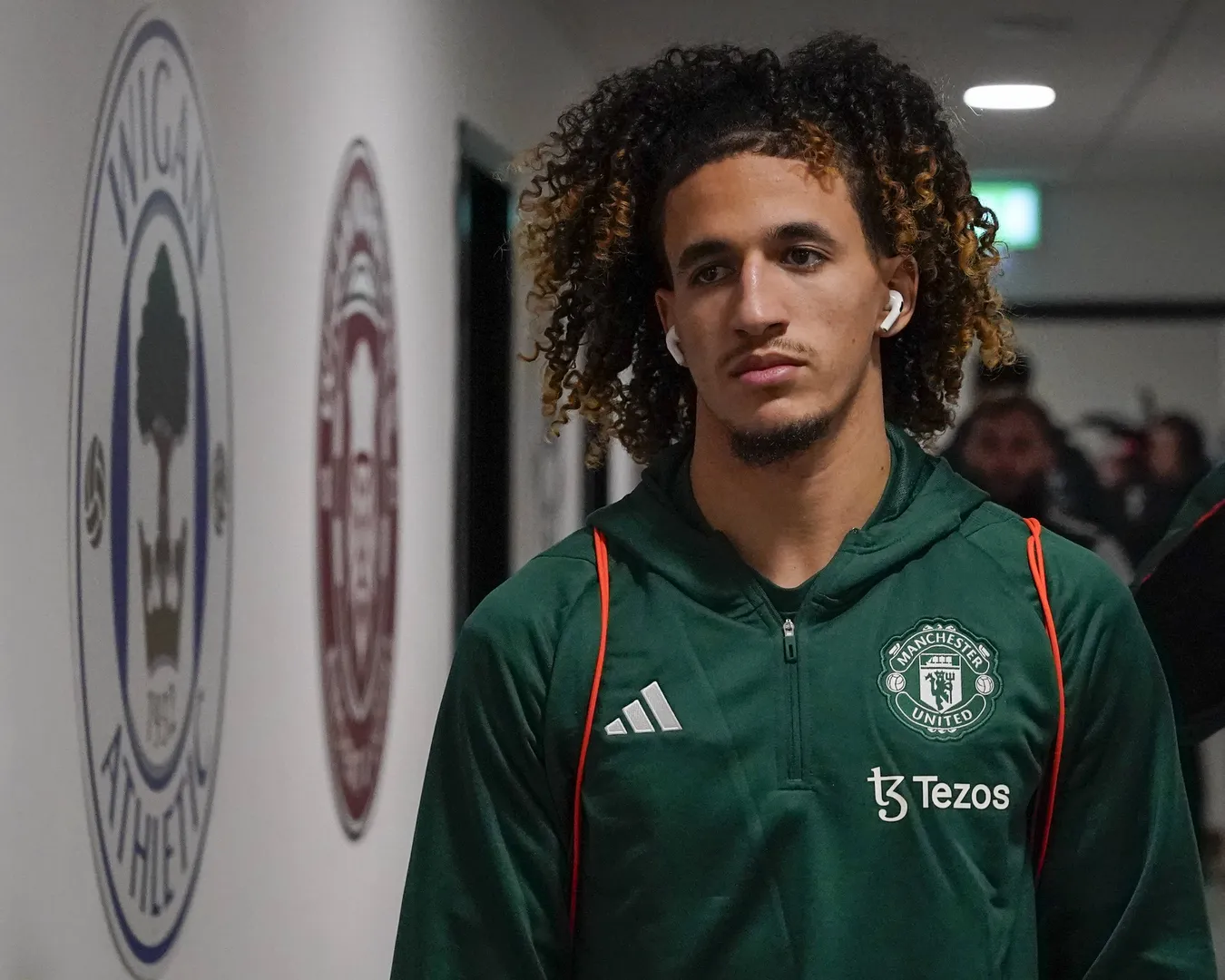 Foto: (Imago) - Hannibal Mejbri pelo Manchester United