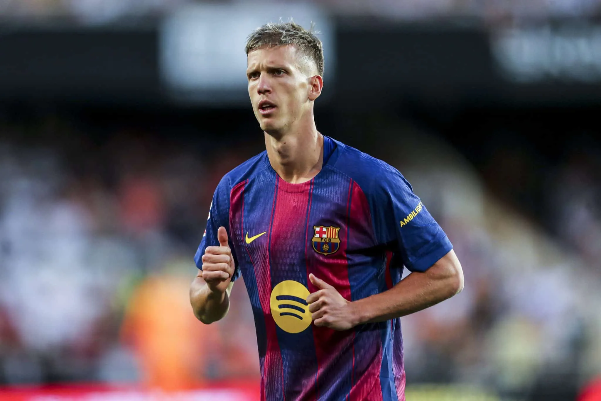 Dani Olmo em a&ccedil;&atilde;o pelo Barcelona