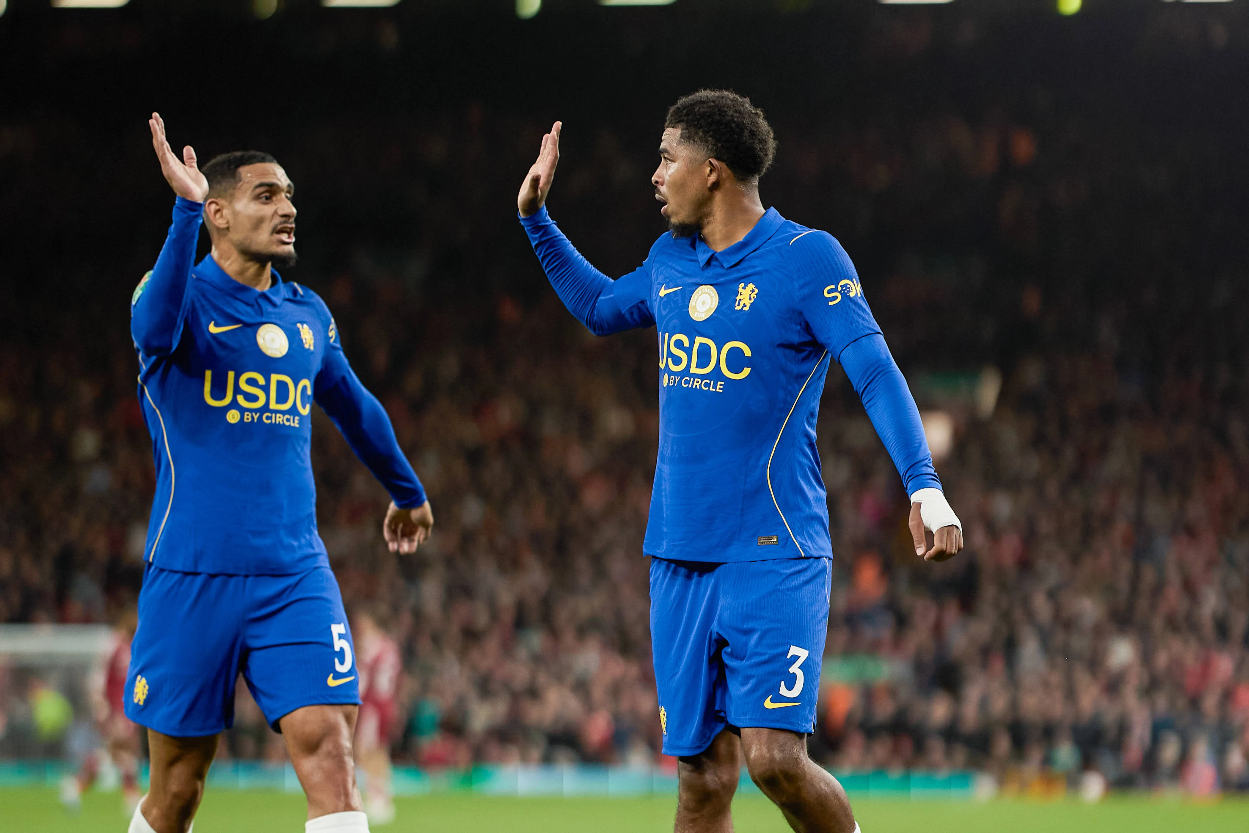 Wesley Fofana falhou no tempo normal e nos p&ecirc;naltis em elimina&ccedil;&atilde;o do Chelsea em Anfield