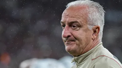 Interesse da CBF em Dorival pega S&atilde;o Paulo de surpresa e causa (muita) preocupa&ccedil;&atilde;o sobre&nbsp;futuro&nbsp;em&nbsp;2024