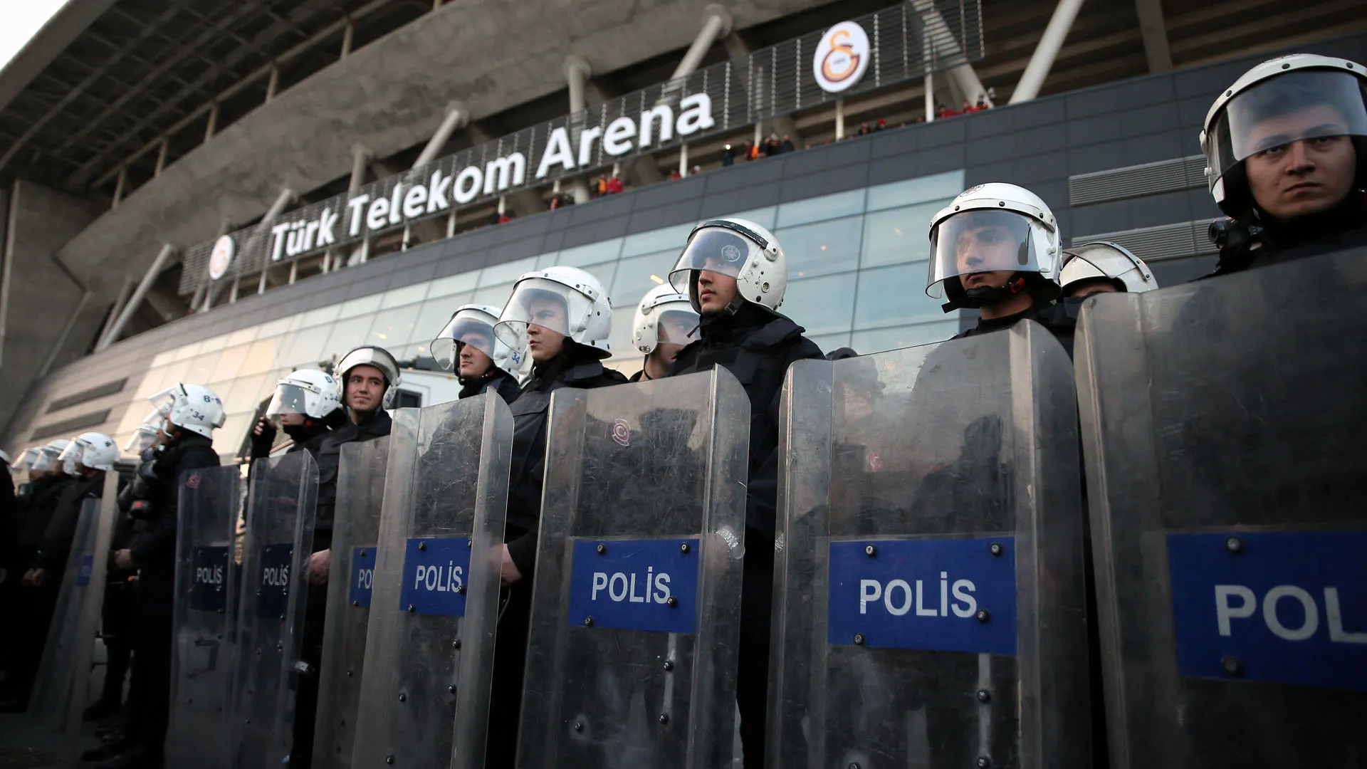 Atentado do Estado Isl&acirc;mico causou adiamento de Galatasaray x Fenerbah&ccedil;e