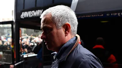 Calder&oacute;n, ex-presidente do Real Madrid: &ldquo;Acredito que Mourinho estar&aacute; l&aacute; porque &eacute; o &uacute;nico que P&eacute;rez confia&rdquo;