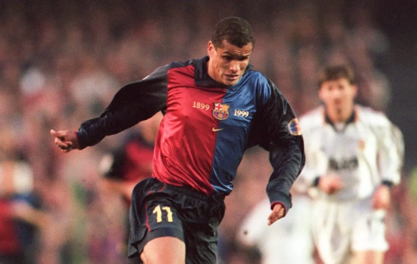 Nova camisa do Barcelona evoca o passado e faz men&ccedil;&atilde;o aos 125 anos do clube
