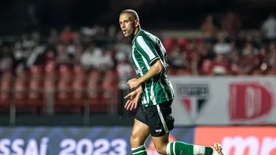 Listamos mais gringos que, assim como Slimani, floparam feio no Brasil