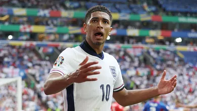 Bellingham pode ser suspenso na Eurocopa por piada com gesto obsceno