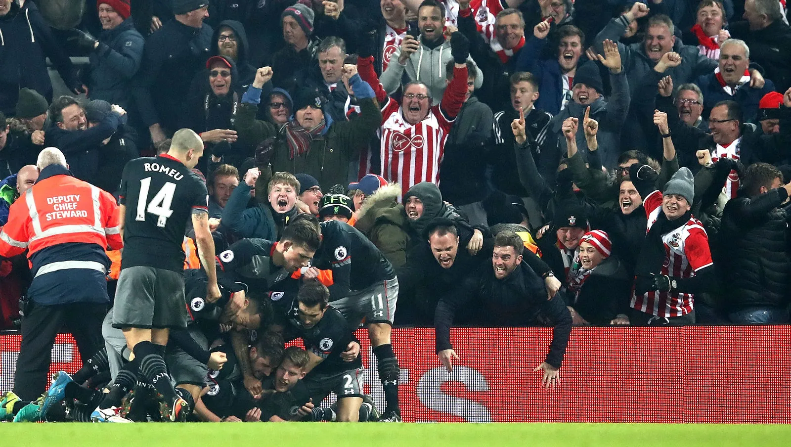 Southampton derruba o Liverpool de novo e volta &agrave; decis&atilde;o da Copa da Liga ap&oacute;s 37 anos