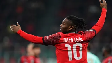 Rafael Le&atilde;o brilha contra o Slavia Praga e faz Milan alcan&ccedil;ar vantagem importante na Liga Europa