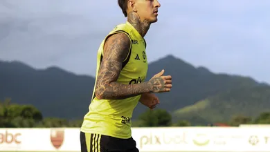 Semana entrega desejos a Tite, e Flamengo vai com &lsquo;for&ccedil;a m&aacute;xima&rsquo; contra o Fluminense