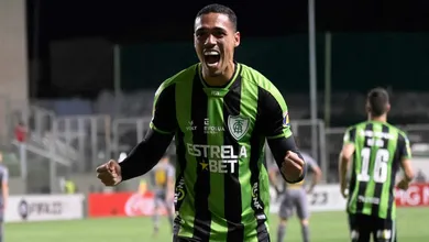 Am&eacute;rica Mineiro abriu a Copa Sul-Americana com uma noite m&aacute;gica: 4 x 1 sobre o Pe&ntilde;arol