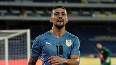Arrascaeta d&aacute; raz&atilde;o a Su&aacute;rez e admite choque com &lsquo;jeit&atilde;o&rsquo; Bielsa: &lsquo;Personalidade diferente&rsquo;