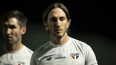 Como o S&atilde;o Paulo tenta respaldar Zubeld&iacute;a, acabar com turbul&ecirc;ncia e evitar crise