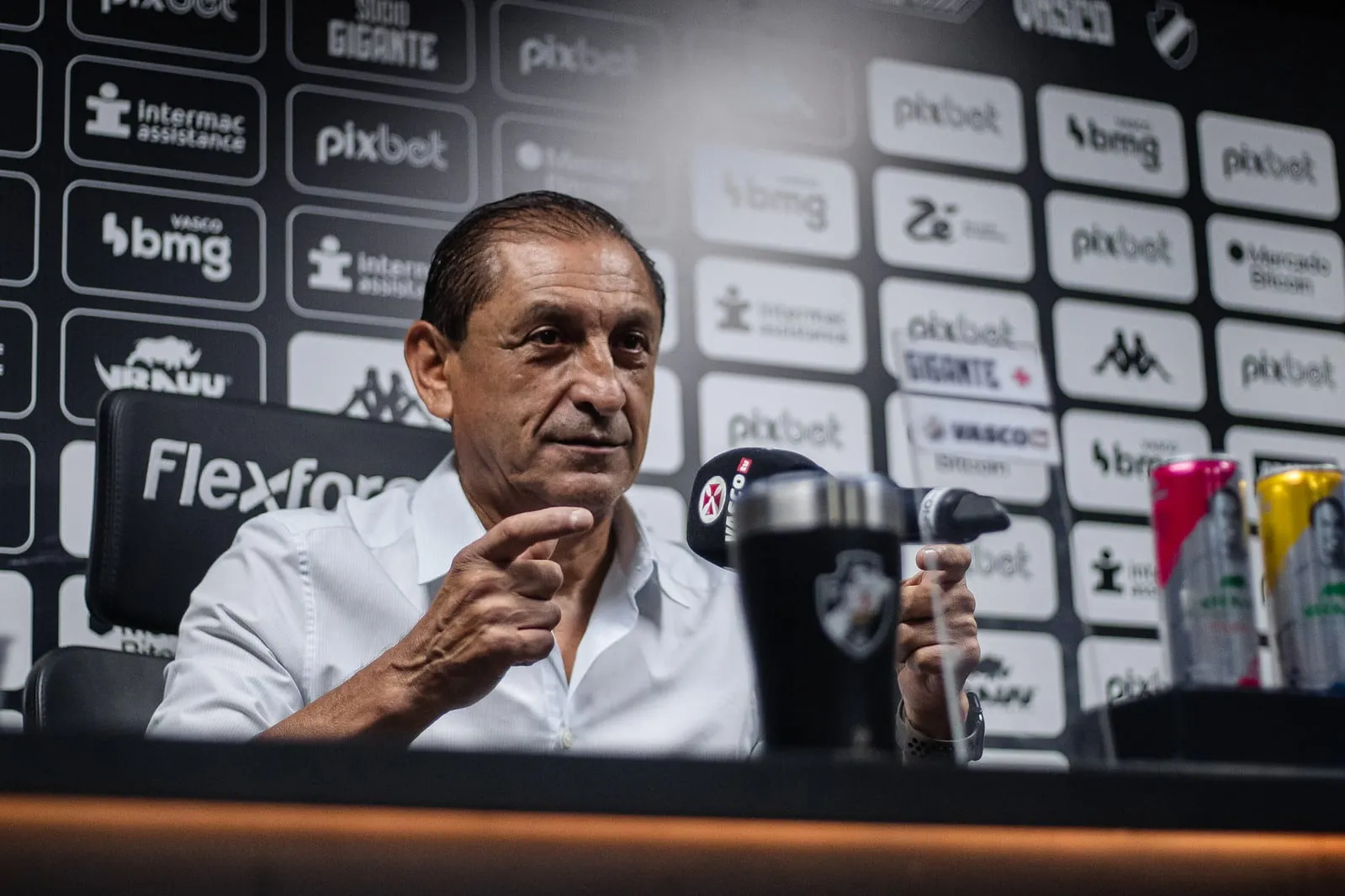 Em agora rara coletiva, Ram&oacute;n Diaz discursa e crava o Vasco na final do Campeonato Carioca
