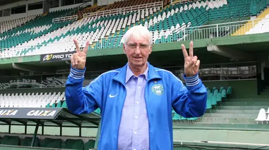 O Coritiba abrir&aacute; seus port&otilde;es para uma grande homenagem a Dirceu Kr&uuml;ger na estreia da S&eacute;rie B