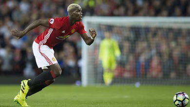Para Scholes, Pogba n&atilde;o tem posi&ccedil;&atilde;o definida no United e precisa de Kroos ou Modric ao seu lado