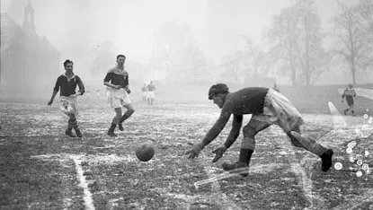 [Arquivo] H&aacute; 150 anos, era disputada a primeira partida oficial de futebol