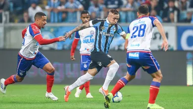 Gr&ecirc;mio e Bahia voltaram fazendo um bom jogo, com resultado melhor aos visitantes