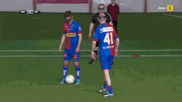 A realidade virtual n&atilde;o consegue ajudar em nada o futebol
