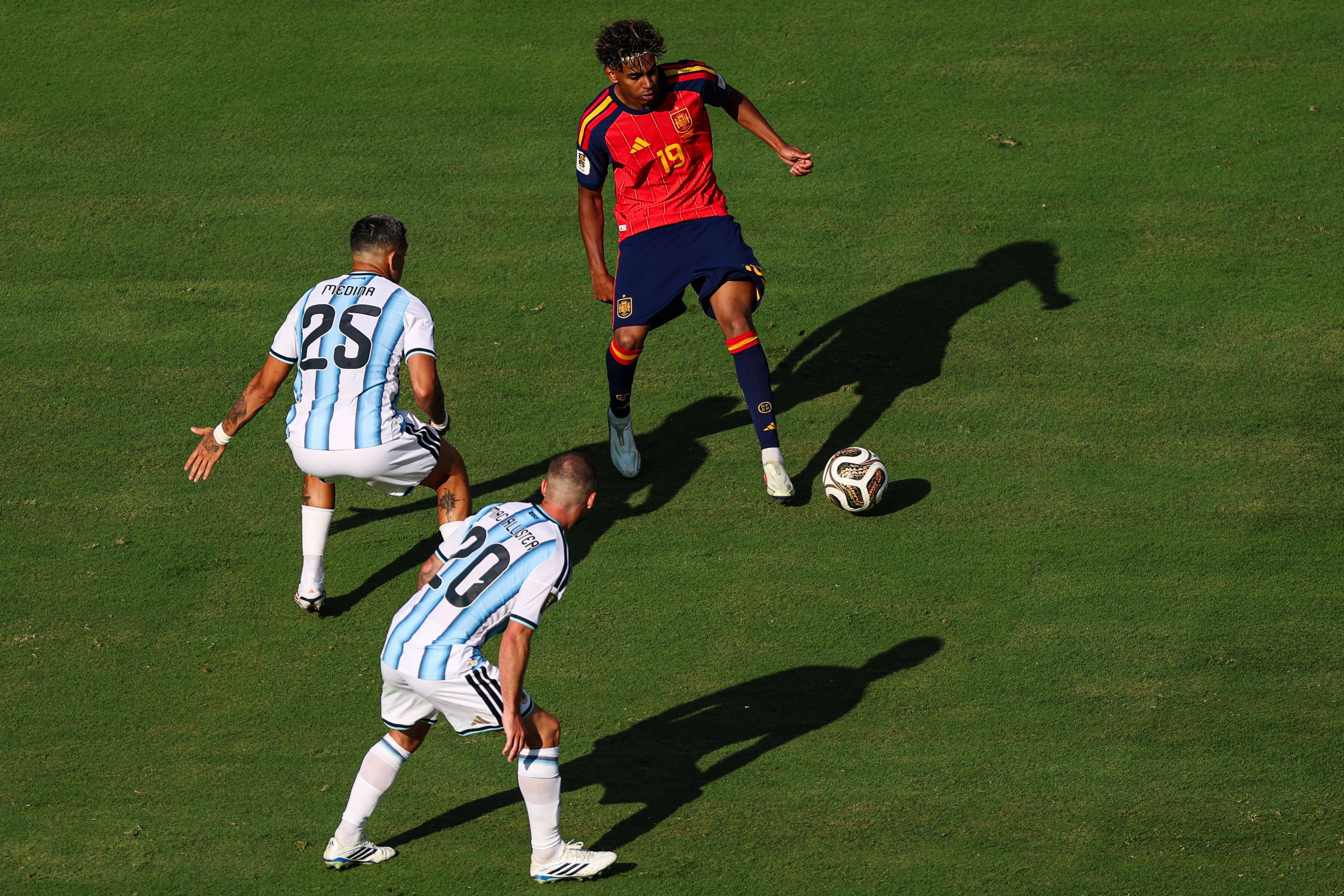 Lamine Yamal em Espanha x Argentina na Copa do Mundo 