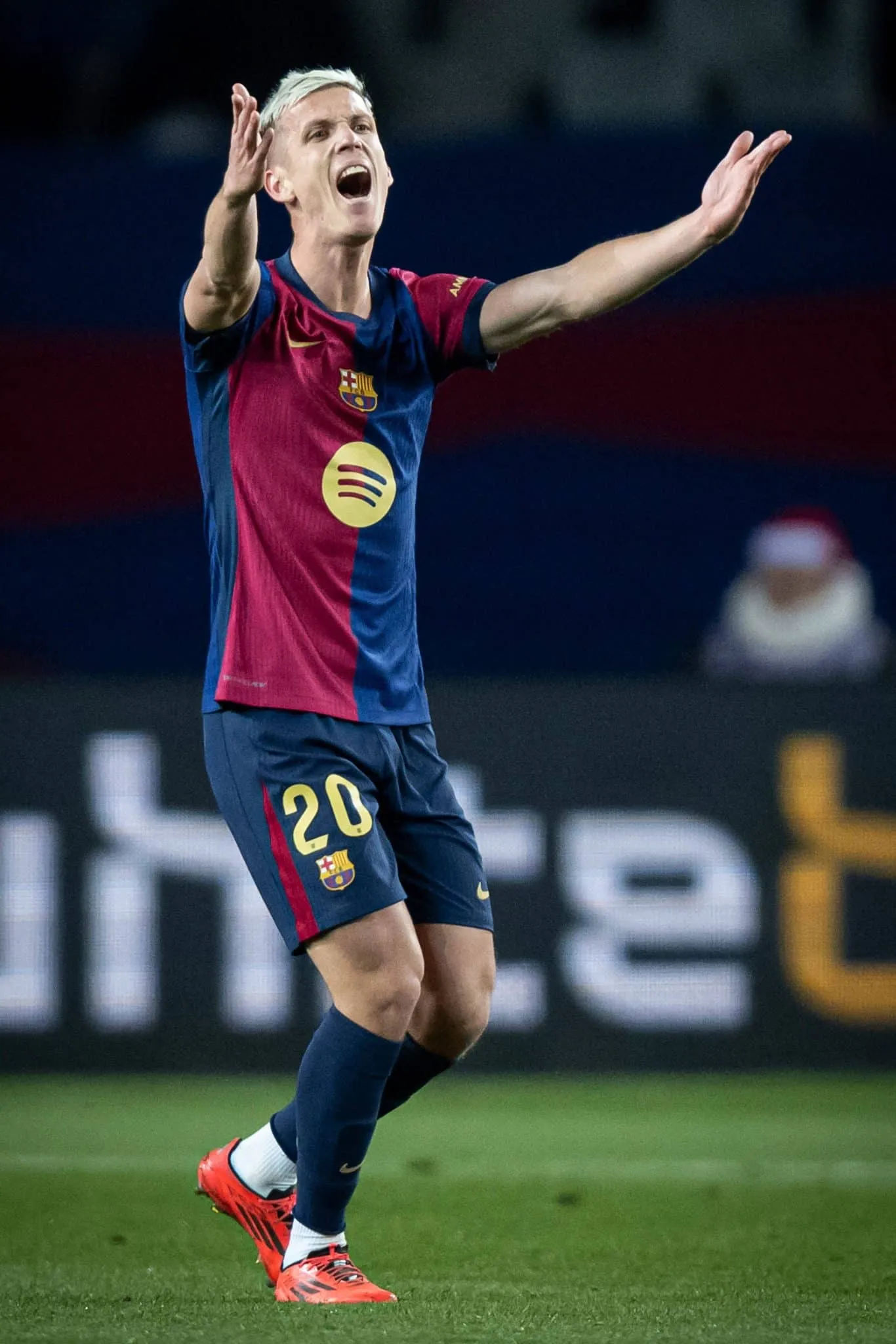 E agora, Barcelona? Entenda o que acontece com Dani Olmo ap&oacute;s n&atilde;o inscri&ccedil;&atilde;o em LaLiga