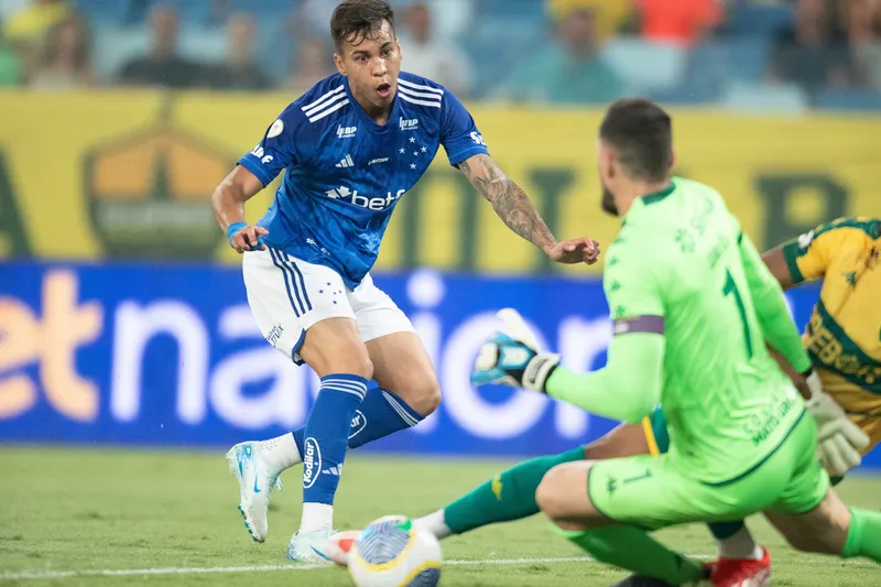 Walter defende finaliza&ccedil;&atilde;o de Kaio Jorge