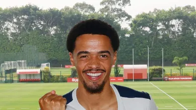 Alvo do Liverpool e jogador de um clube s&oacute;: S&atilde;o Paulo fecha &oacute;tima janela com dupla gringa