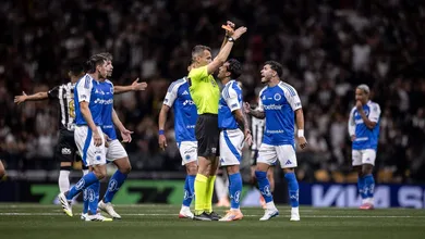 Cl&aacute;ssico Atl&eacute;tico x Cruzeiro &eacute; movimentado, mas apenas pelos motivos errados