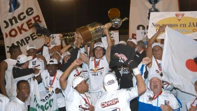 H&aacute; 15 anos, ferrolho do Once Caldas conquistou t&iacute;tulo da Libertadores 2004 derrubando gigantes