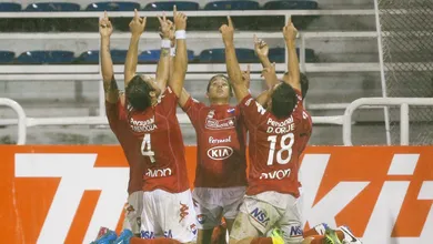 O vexame do V&eacute;lez foi enorme, mas a fa&ccedil;anha do Nacional Querido &eacute; ainda maior