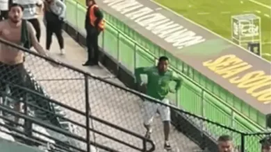 Pol&iacute;cia pede banimento de torcedores do Coritiba por gestos racistas