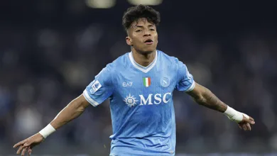 &lsquo;N&atilde;o seja t&iacute;mido&rsquo;: Brasileiro resolve de novo ao Napoli ap&oacute;s cobran&ccedil;a de Conte