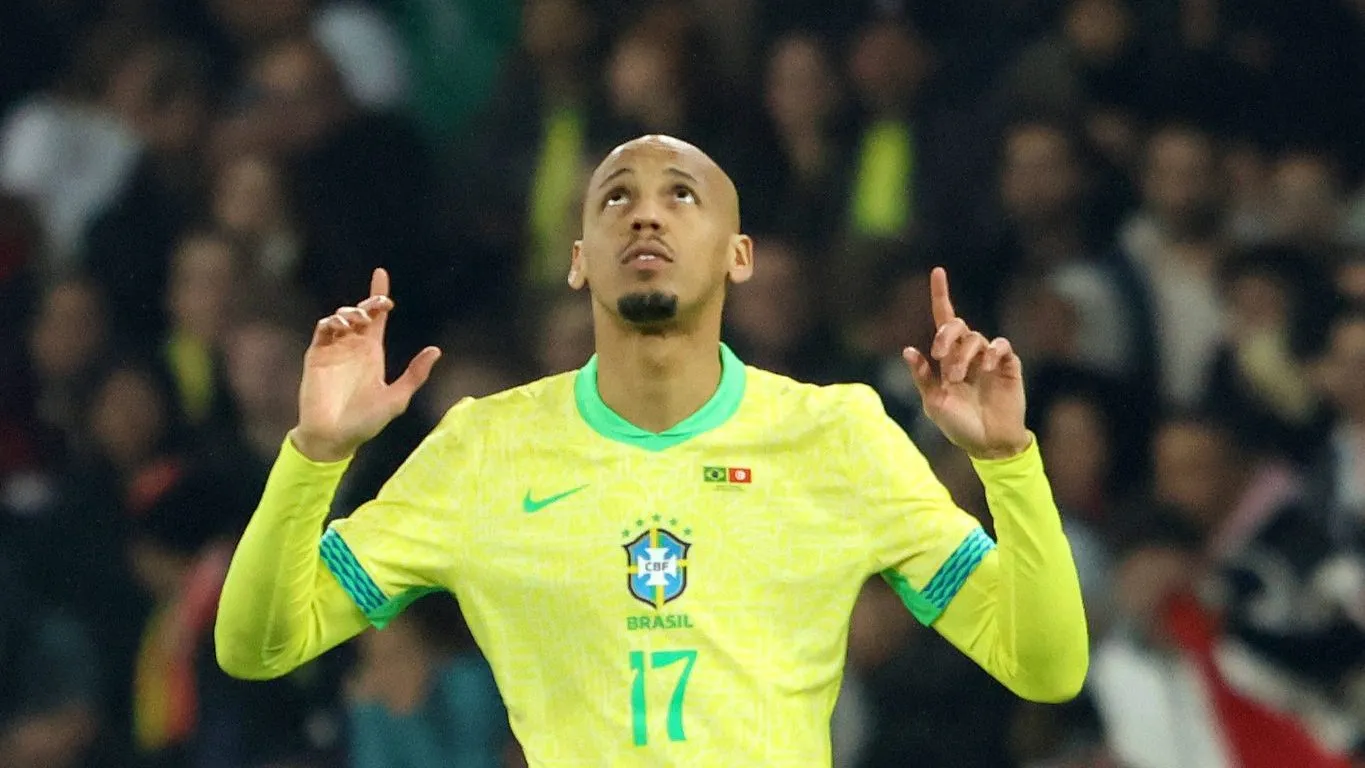&lsquo;Camisa 5 puro&rsquo;: Fabinho revela sua fun&ccedil;&atilde;o com Ancelotti na sele&ccedil;&atilde;o brasileira