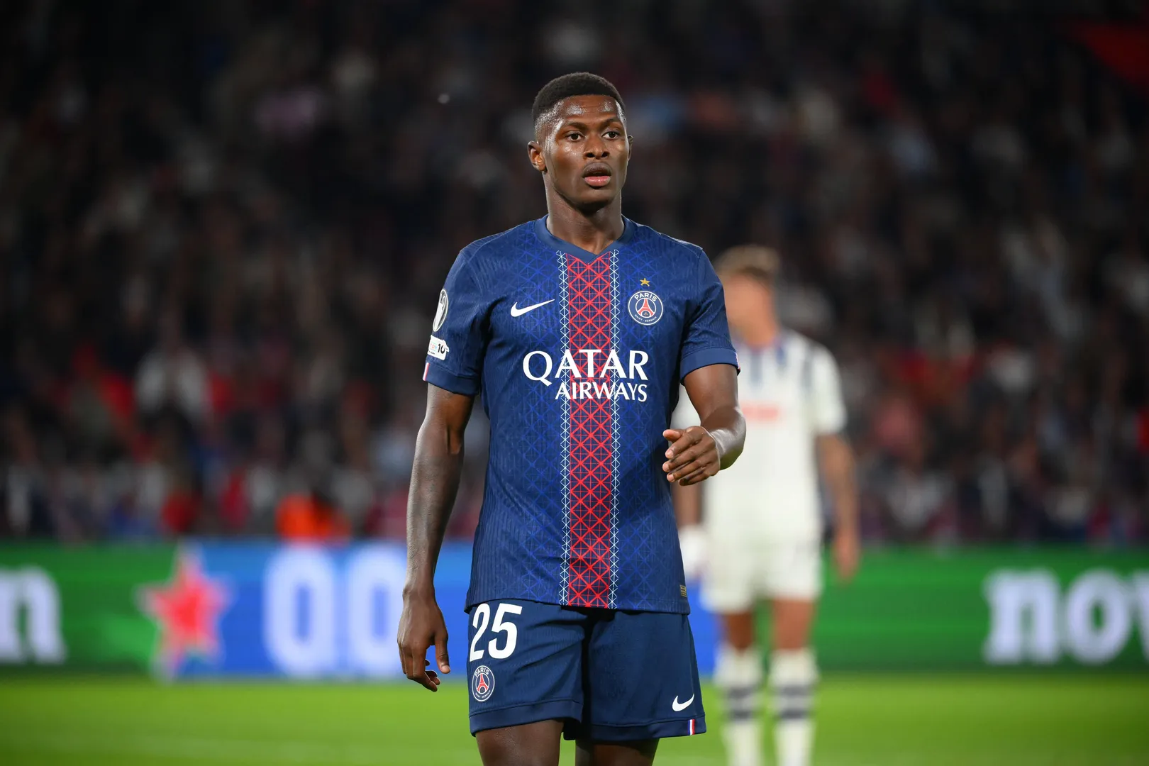 Nuno Mendes em atua&ccedil;&atilde;o pelo Paris Saint-Germain (Foto: IMAGO / PRESSE SPORTS)