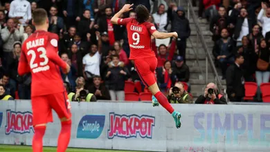 Cavani segue sua temporada avassaladora e se aproxima do recorde de Ibrahimovic