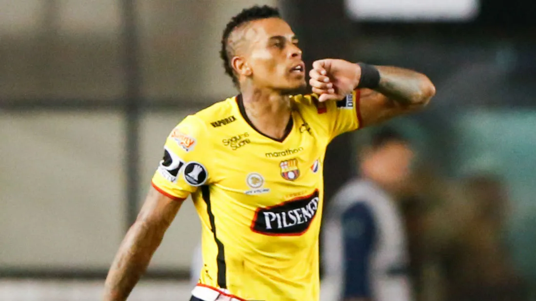 O Santos fez muito pouco nos dois jogos, e o Barcelona chega &agrave; semifinal com m&eacute;ritos