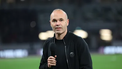 Lenda Barcelona e do futebol espanhol, Iniesta anuncia aposentadoria