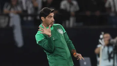 Palmeiras deixou Nilton Santos tranquilo e confiante: H&aacute; motivo para tanta calma?