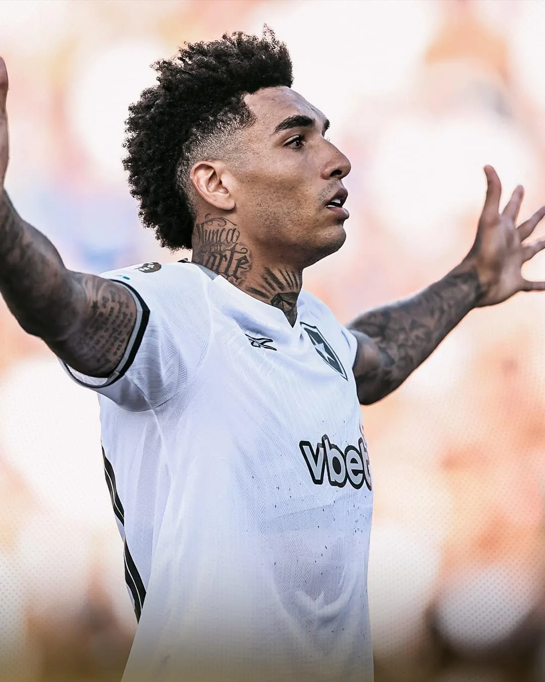 Igor Jesus comemora gol do Botafogo diante do PSG no Mundial de Clubes