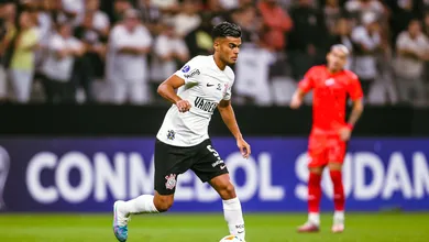 Entenda o que fez Ram&oacute;n D&iacute;az mudar de ideia sobre Fausto Vera no Corinthians