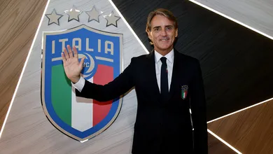 Mancini diz que ningu&eacute;m queria treinar a It&aacute;lia e que tenta fazer &ldquo;algo especial&rdquo;
