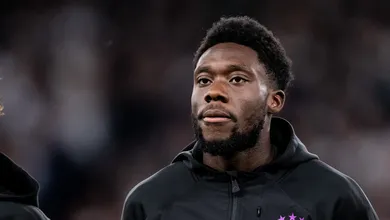 Bayern adota estrat&eacute;gia arriscada e freia anima&ccedil;&atilde;o do Real Madrid por Alphonso Davies