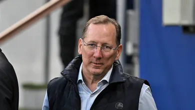 Textor faz plano ousado para controlar clube ingl&ecirc;s, mas tem forte advers&aacute;rio a superar