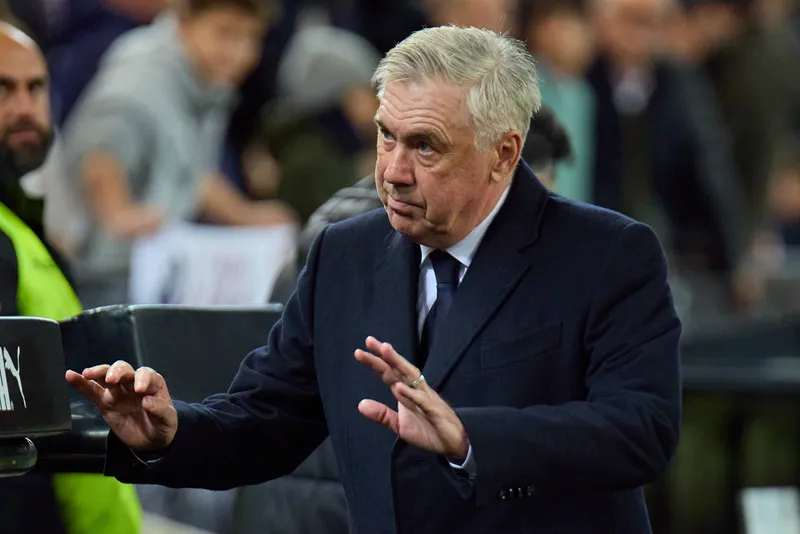 Ancelotti pede calma com os jovens do Real Madrid e acredita na evolu&ccedil;&atilde;o de Endrick durante a temporada